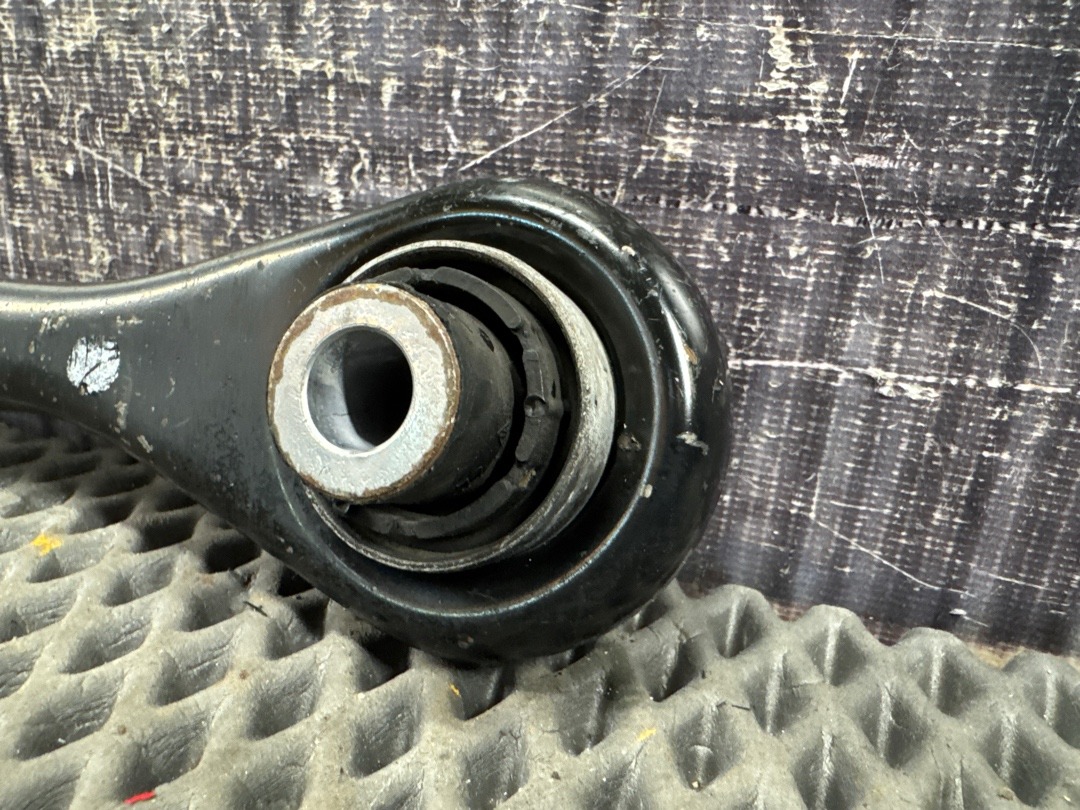 Рычаг подвески, 1000 рублей, Красноярск