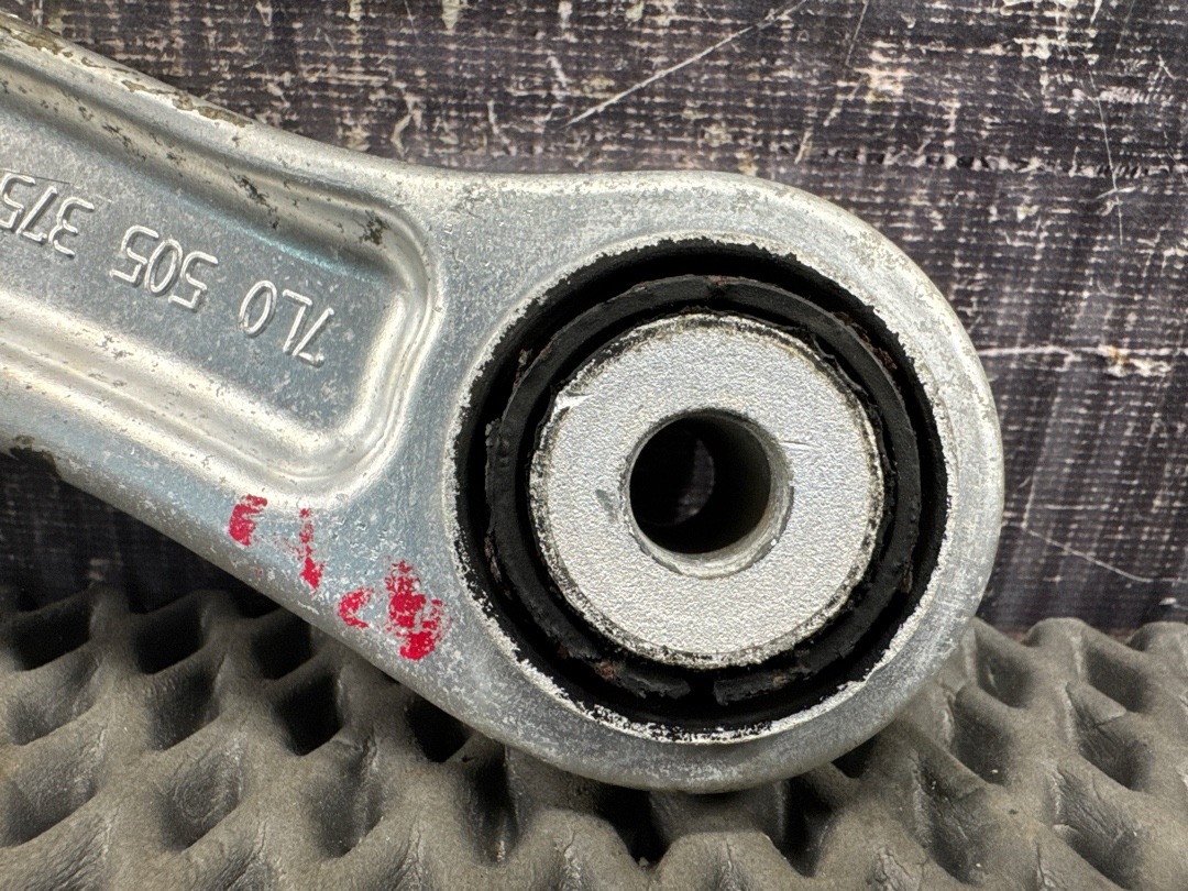 Рычаг подвески, 2000 рублей, Красноярск