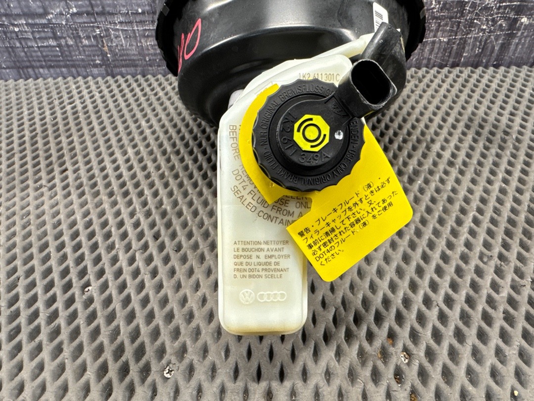 Вакуумный усилитель, 2000 рублей, Красноярск