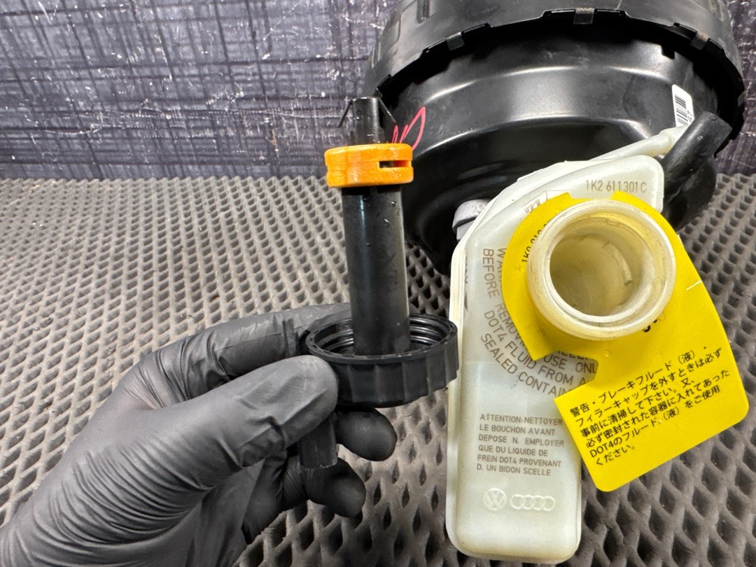 Вакуумный усилитель, 2000 рублей, Красноярск