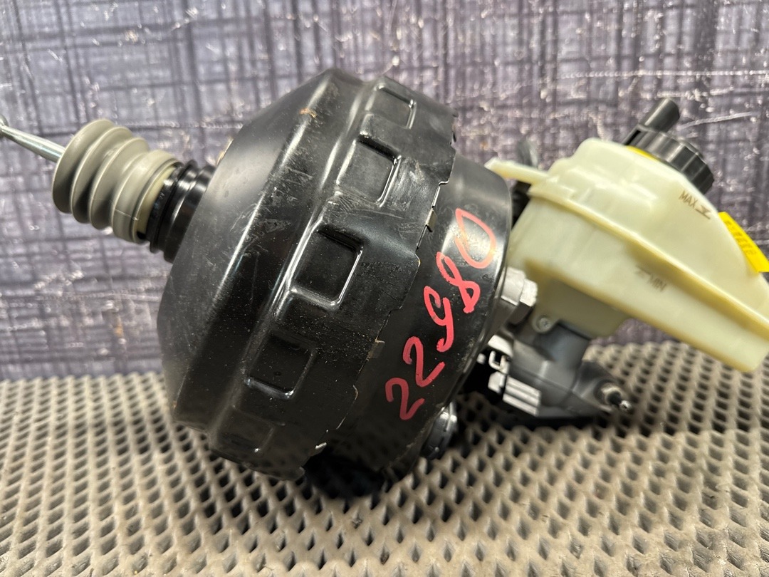 Вакуумный усилитель, 2000 рублей, Красноярск