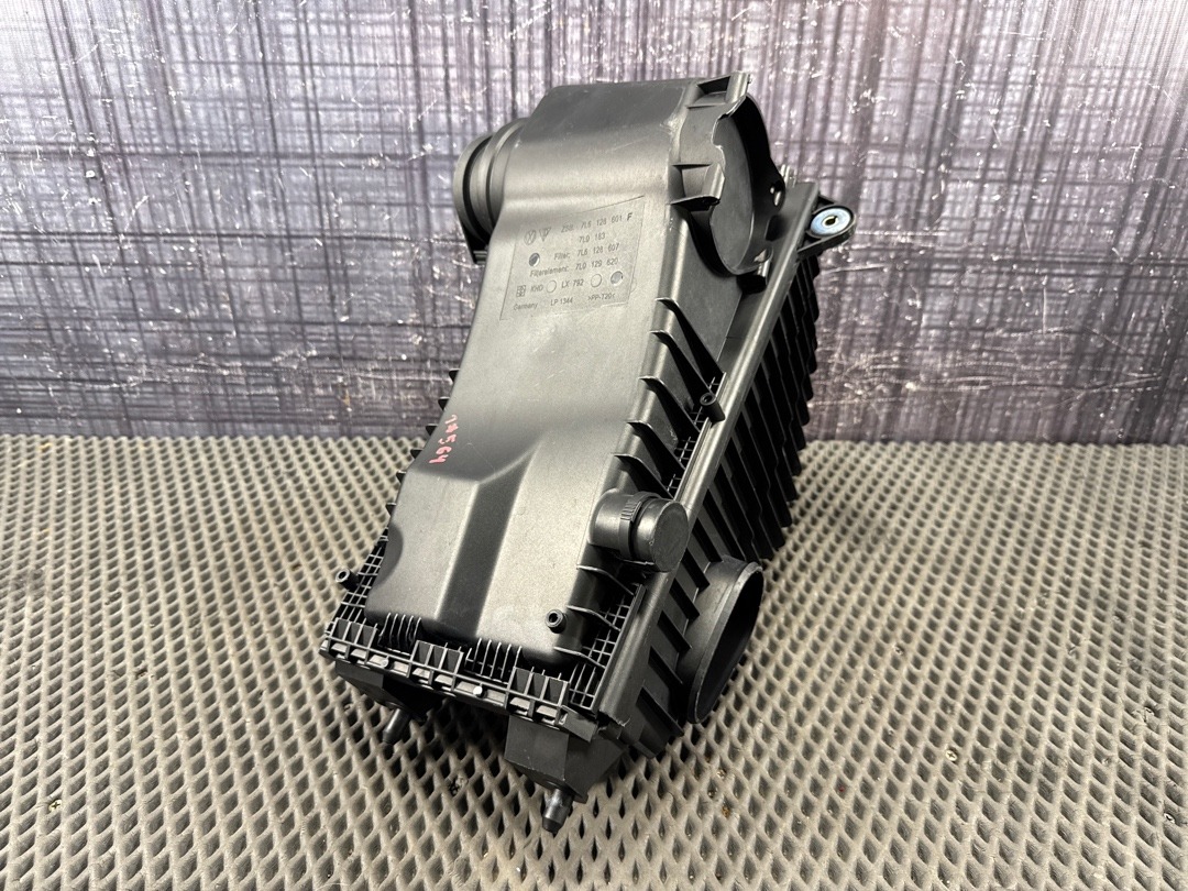 Корпус воздушного фильтра, 4000 рублей, Красноярск