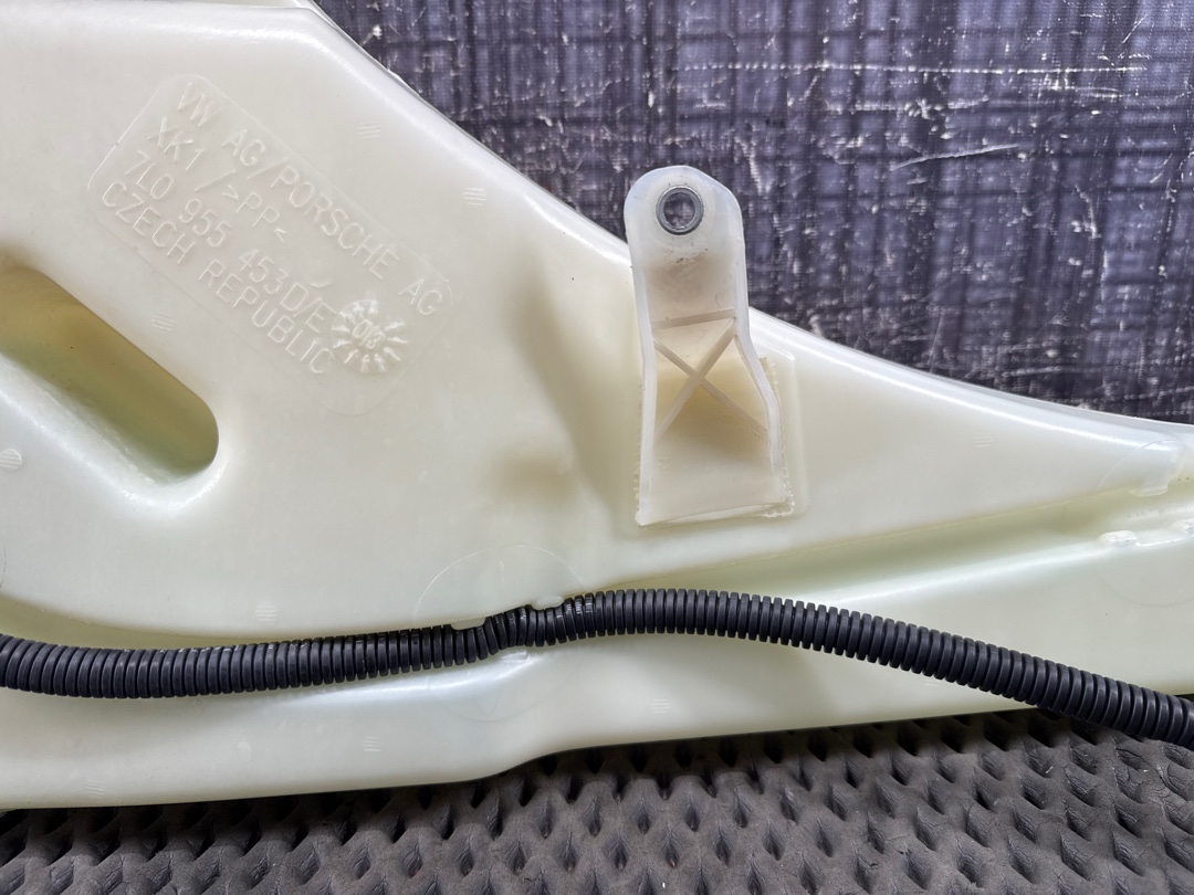 Бачок омывателя, 2500 рублей, Красноярск