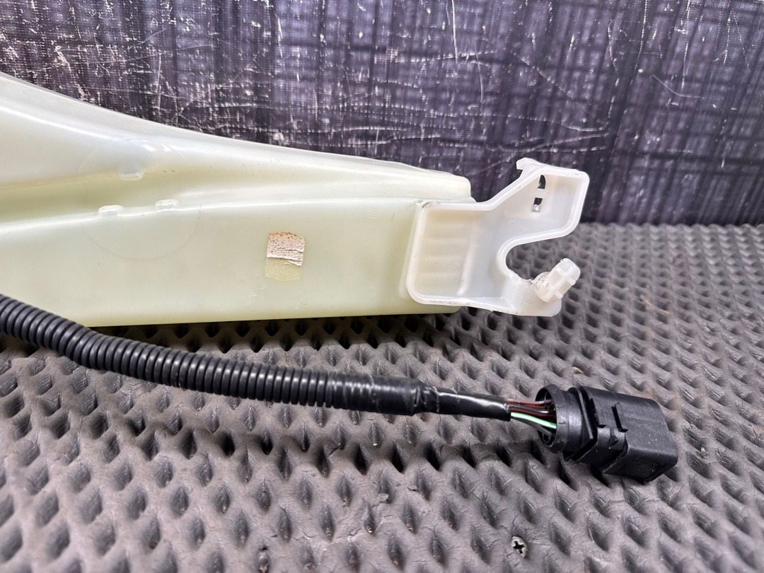 Бачок омывателя, 2500 рублей, Красноярск