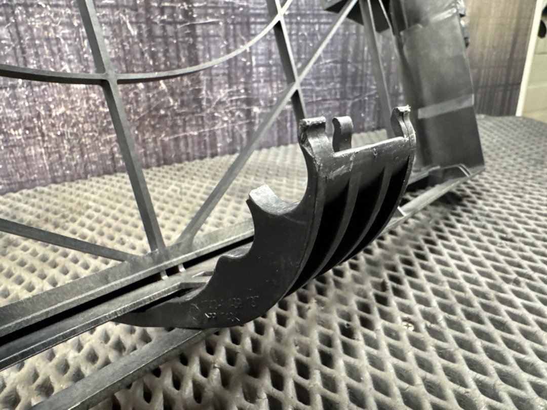 Рамка радиатора, 1518 рублей, Красноярск