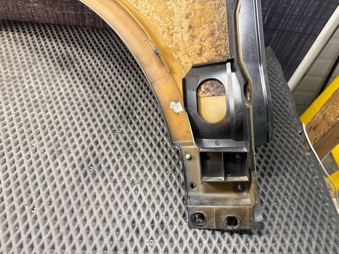 Крыло, 7000 рублей, Красноярск