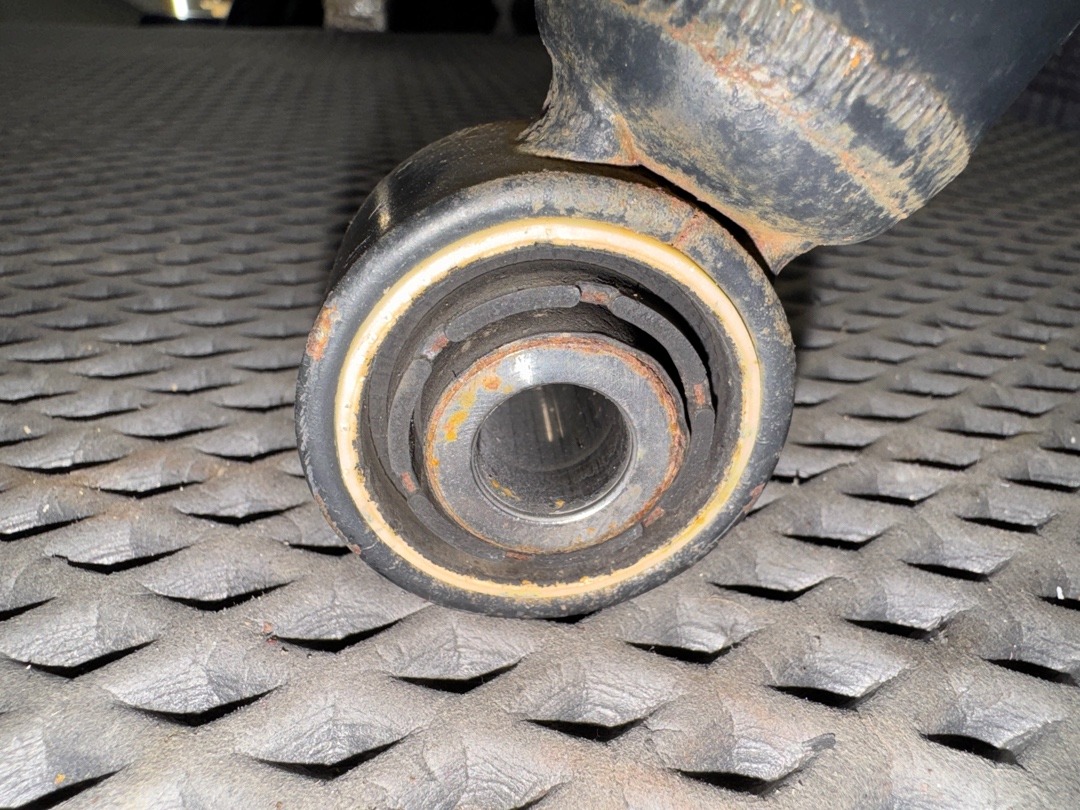 Амортизаторы, 7540 рублей, Красноярск