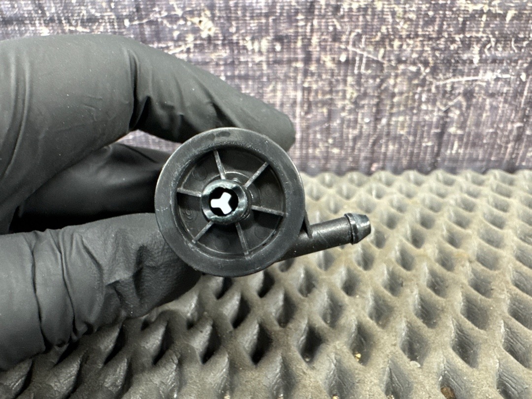 Мотор бачка стеклоомывателя, 696 рублей, Красноярск