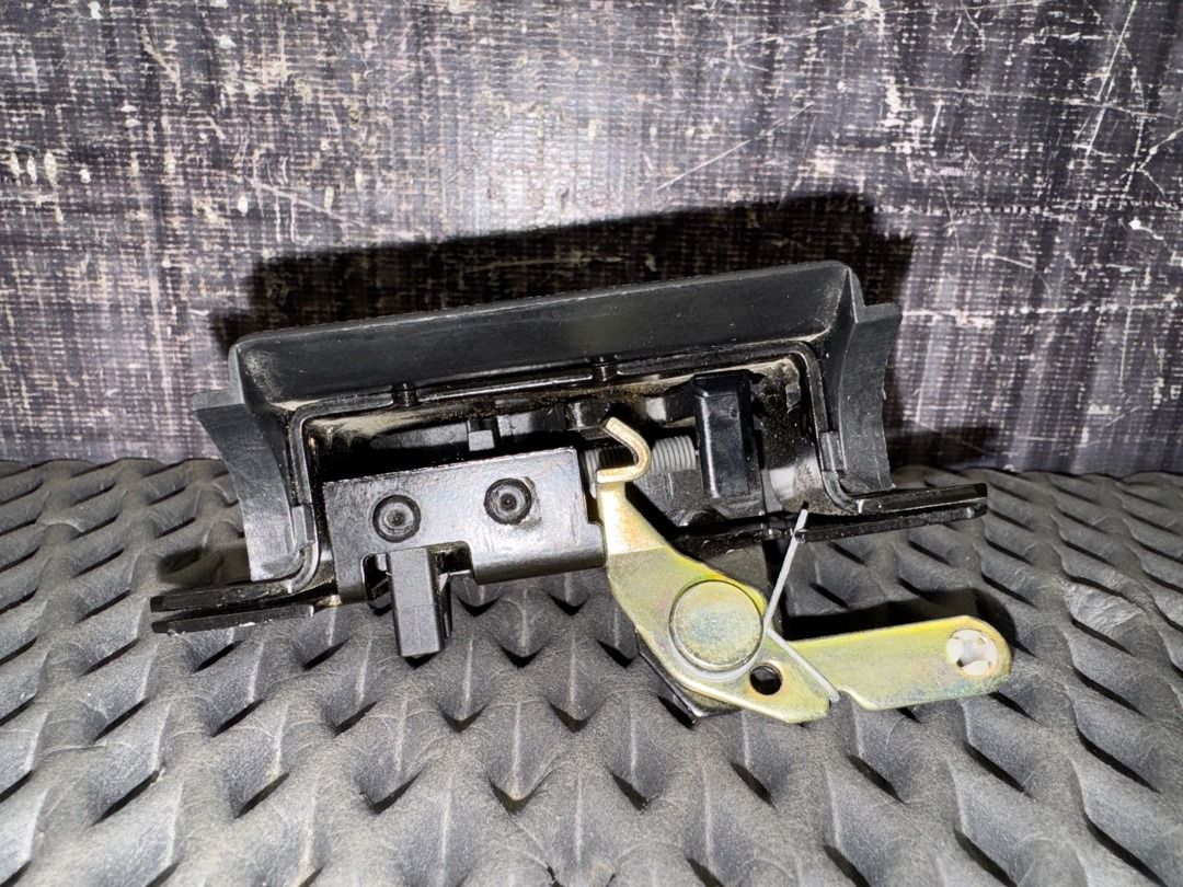 Замок багажника, 1000 рублей, Красноярск