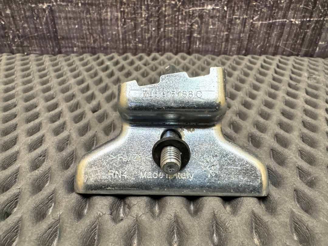 Крепление аккумулятора, 300 рублей, Красноярск