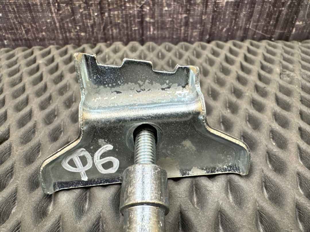 Крепление аккумулятора, 300 рублей, Красноярск