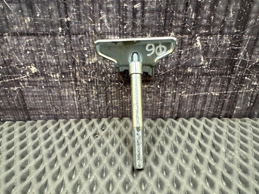 Крепление аккумулятора, 300 рублей, Красноярск