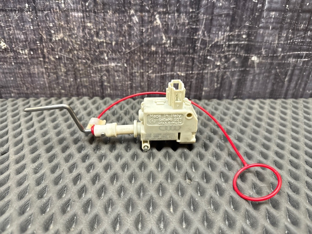 Замок лючка бензобака, 700 рублей, Красноярск