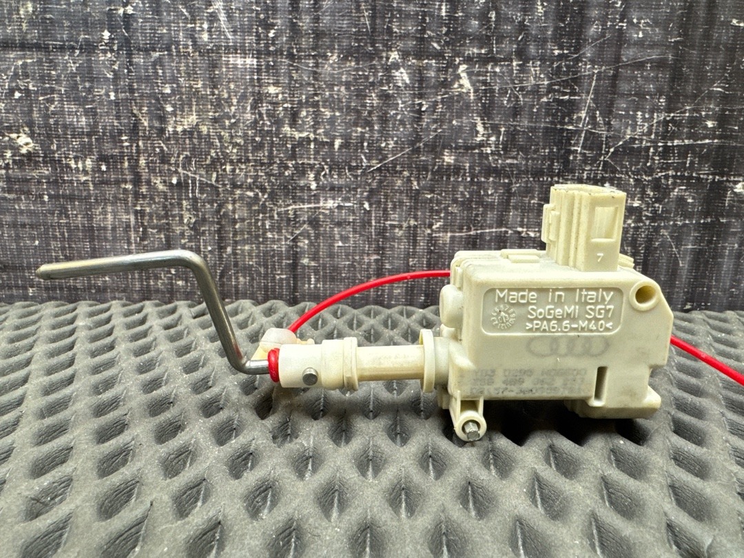 Замок лючка бензобака, 700 рублей, Красноярск