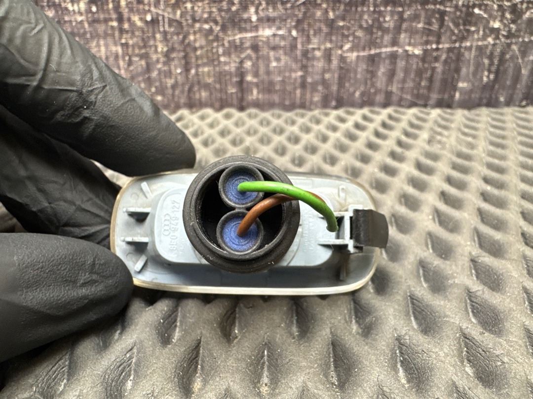 Повторитель в крыло, 500 рублей, Красноярск