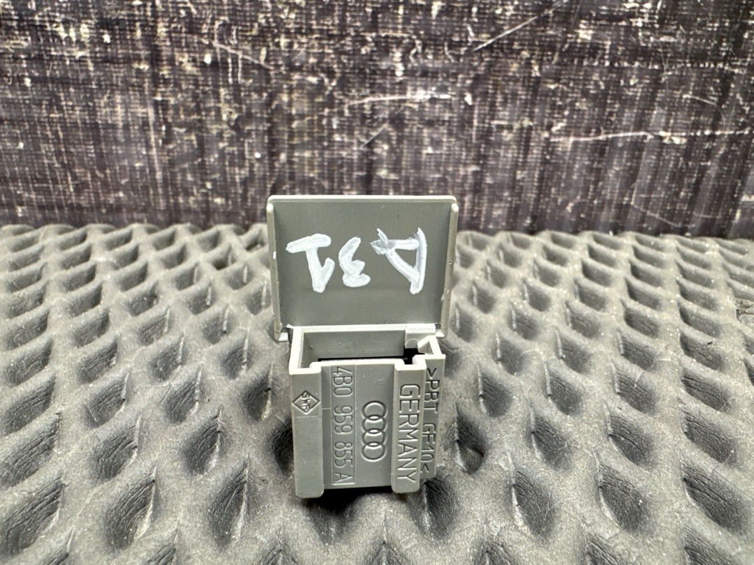 Кнопка стеклоподъемника, 250 рублей, Красноярск