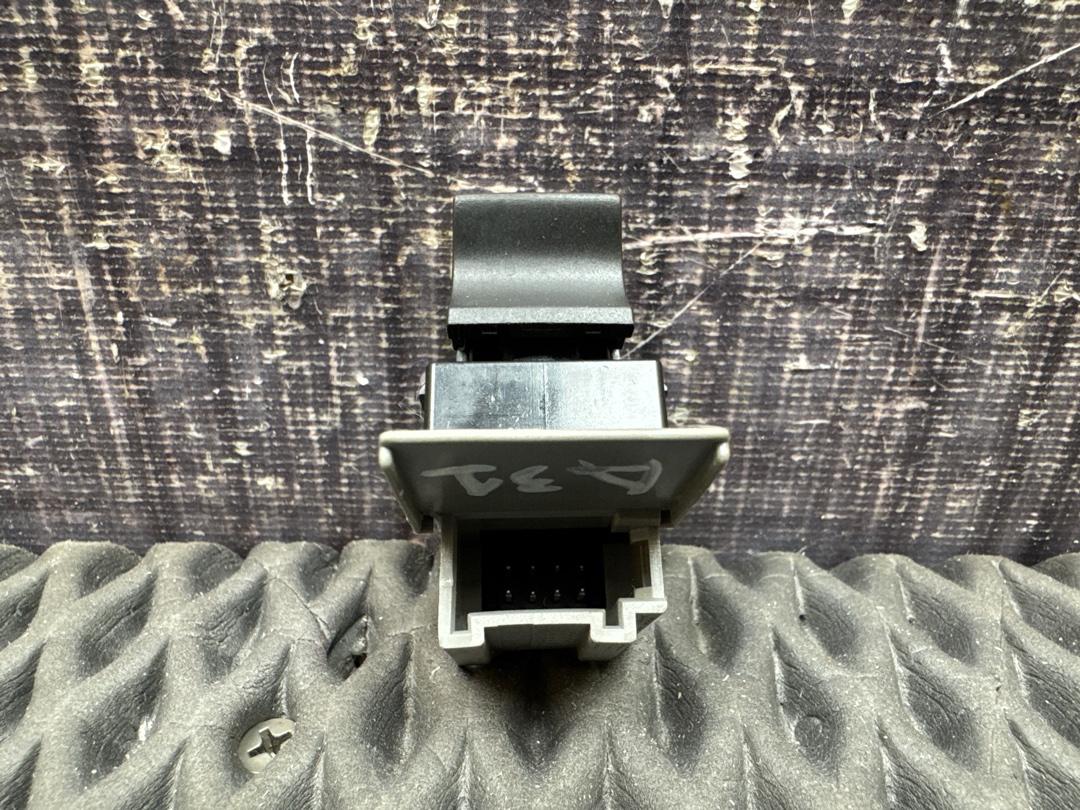 Кнопка стеклоподъемника, 250 рублей, Красноярск