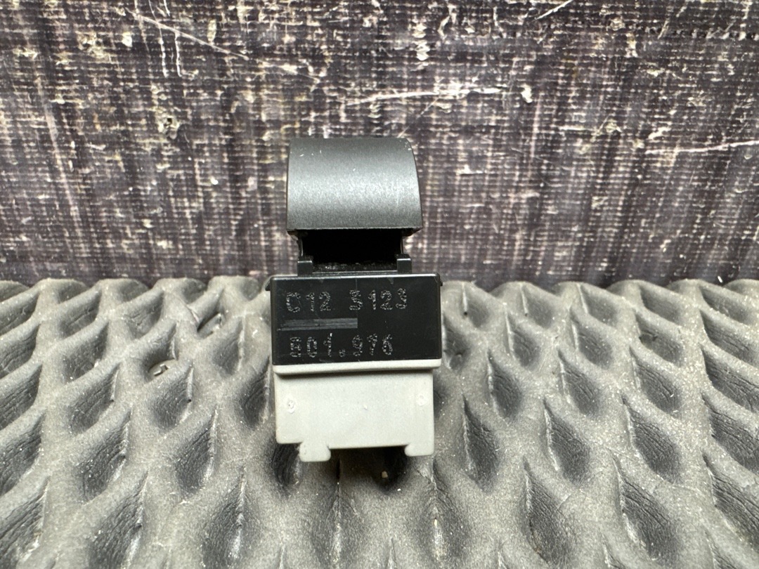 Кнопка стеклоподъемника, 250 рублей, Красноярск