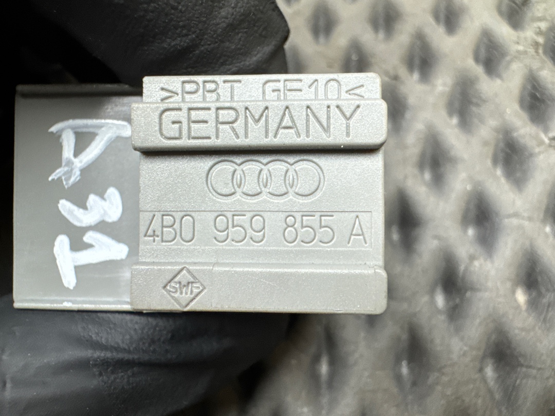 Кнопка стеклоподъемника, 250 рублей, Красноярск