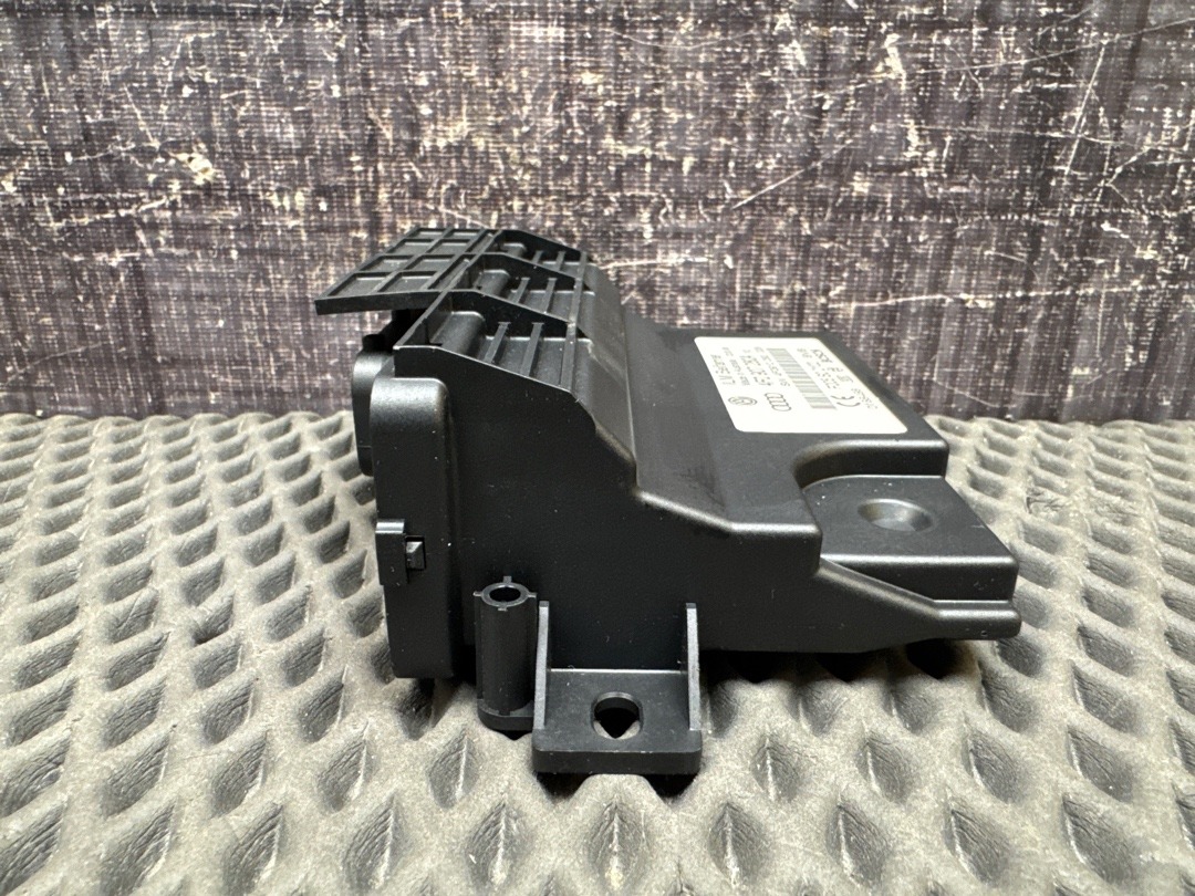 Блок управления бортовой сети, 2000 рублей, Красноярск