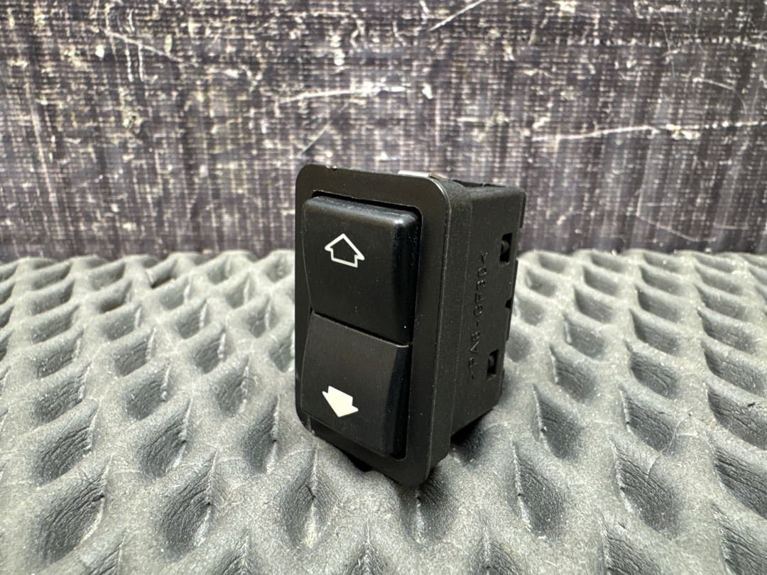 Кнопка стеклоподъемника, 210 рублей, Красноярск