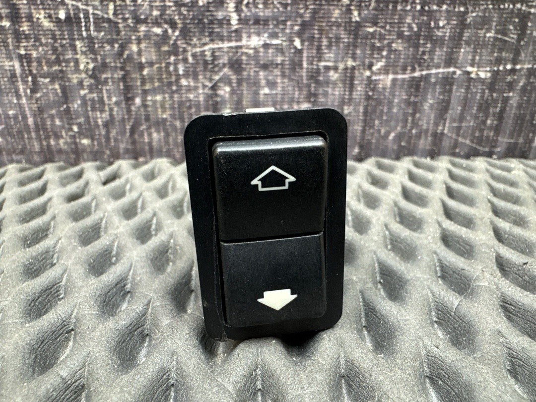 Кнопка стеклоподъемника, 210 рублей, Красноярск