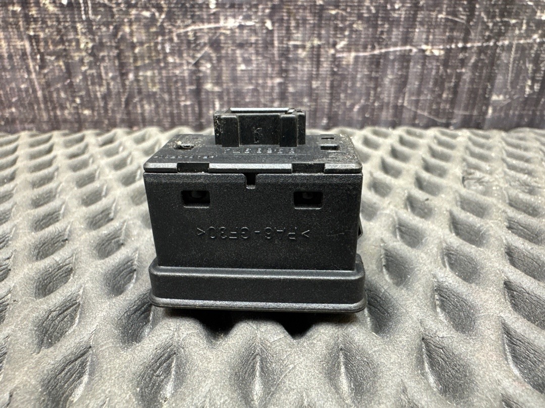 Кнопка стеклоподъемника, 210 рублей, Красноярск