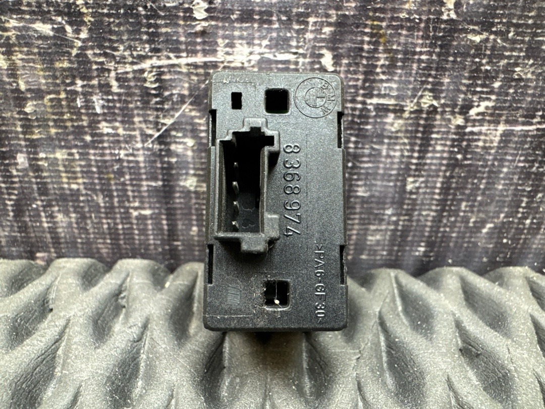 Кнопка стеклоподъемника, 210 рублей, Красноярск