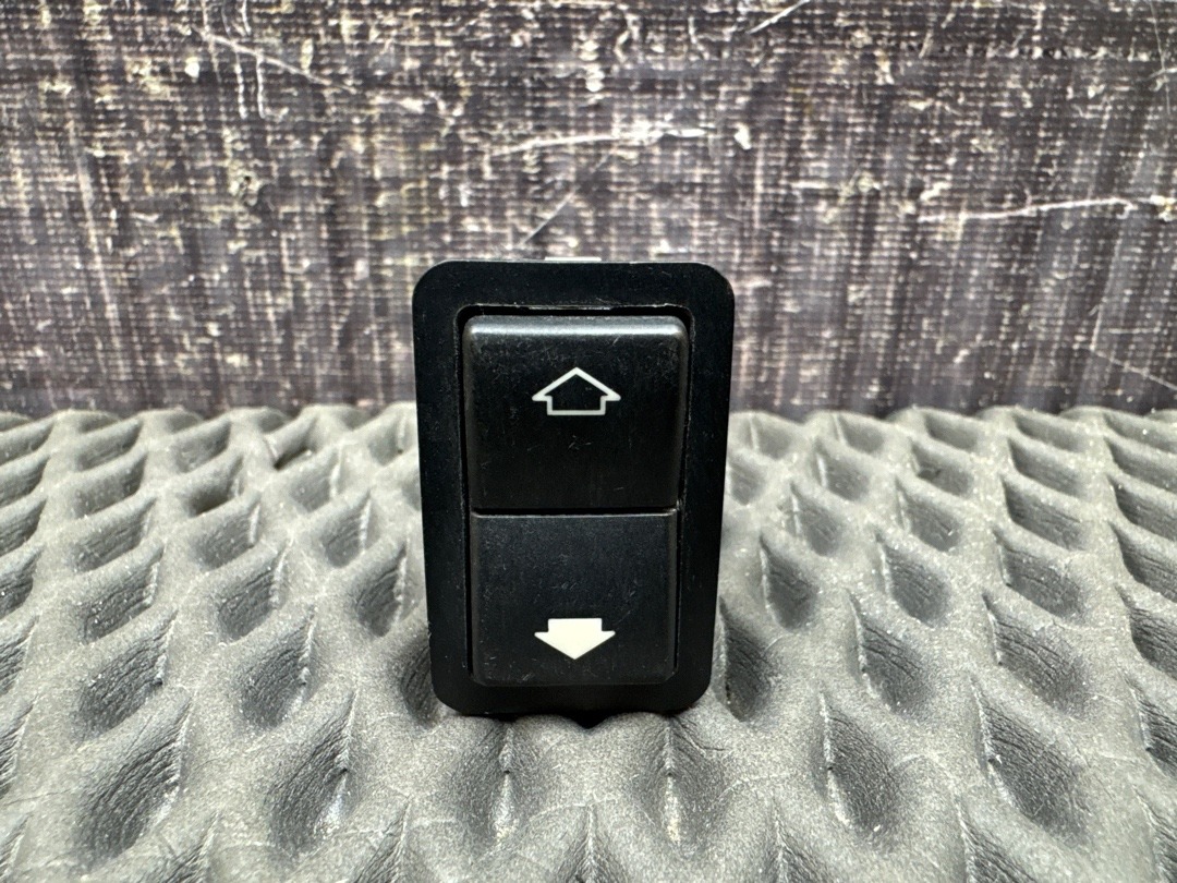 Кнопка стеклоподъемника, 210 рублей, Красноярск