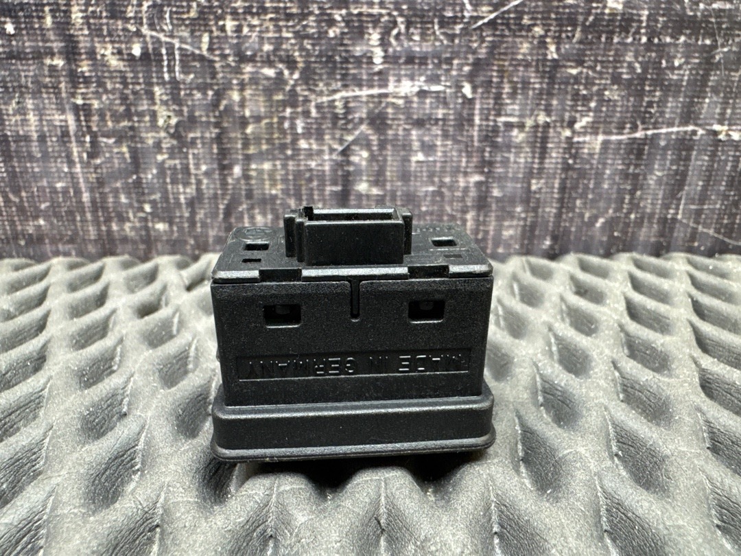 Кнопка стеклоподъемника, 210 рублей, Красноярск