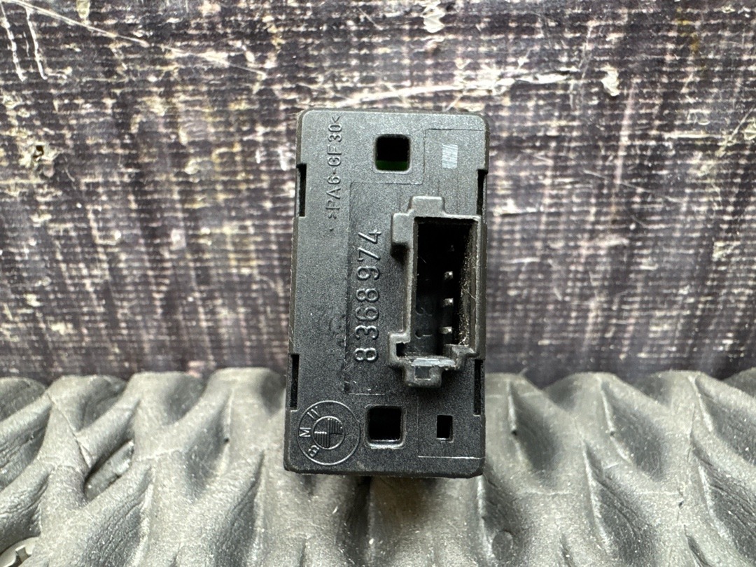 Кнопка стеклоподъемника, 210 рублей, Красноярск