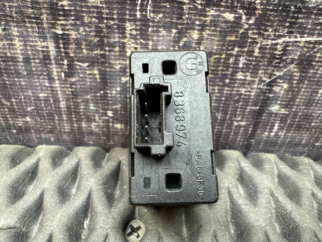 Кнопка стеклоподъемника, 210 рублей, Красноярск