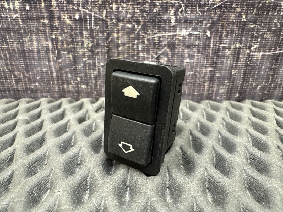 Кнопка стеклоподъемника, 210 рублей, Красноярск