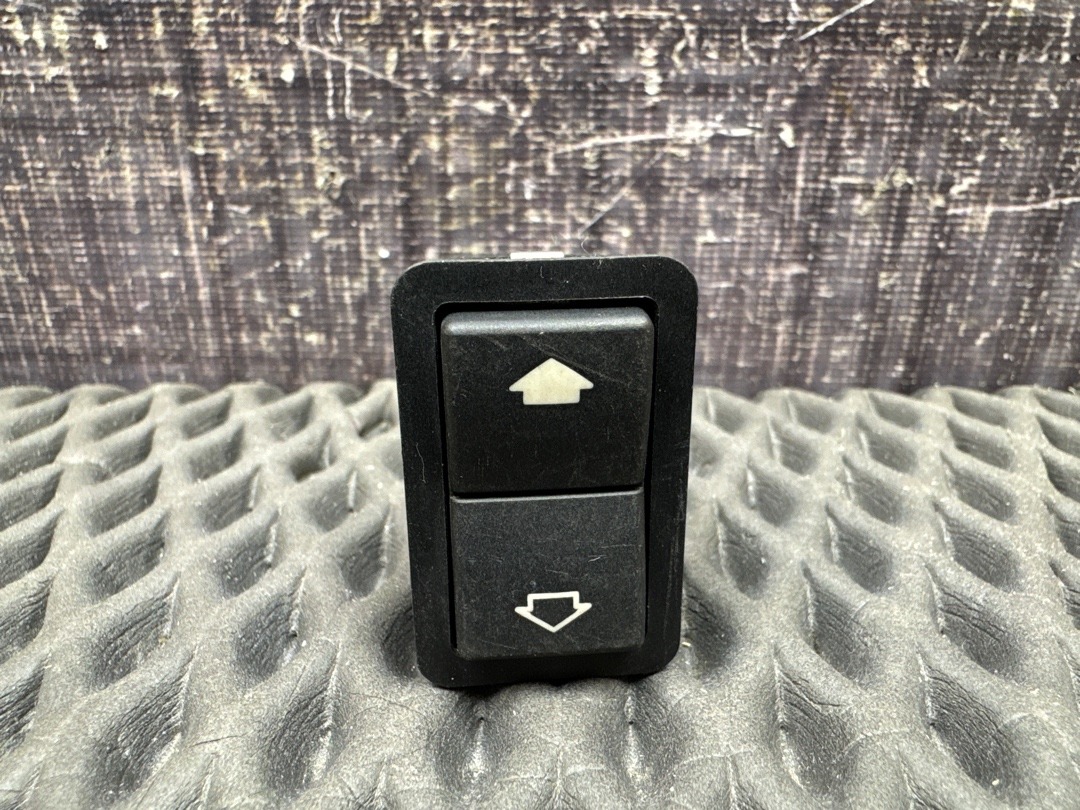 Кнопка стеклоподъемника, 210 рублей, Красноярск