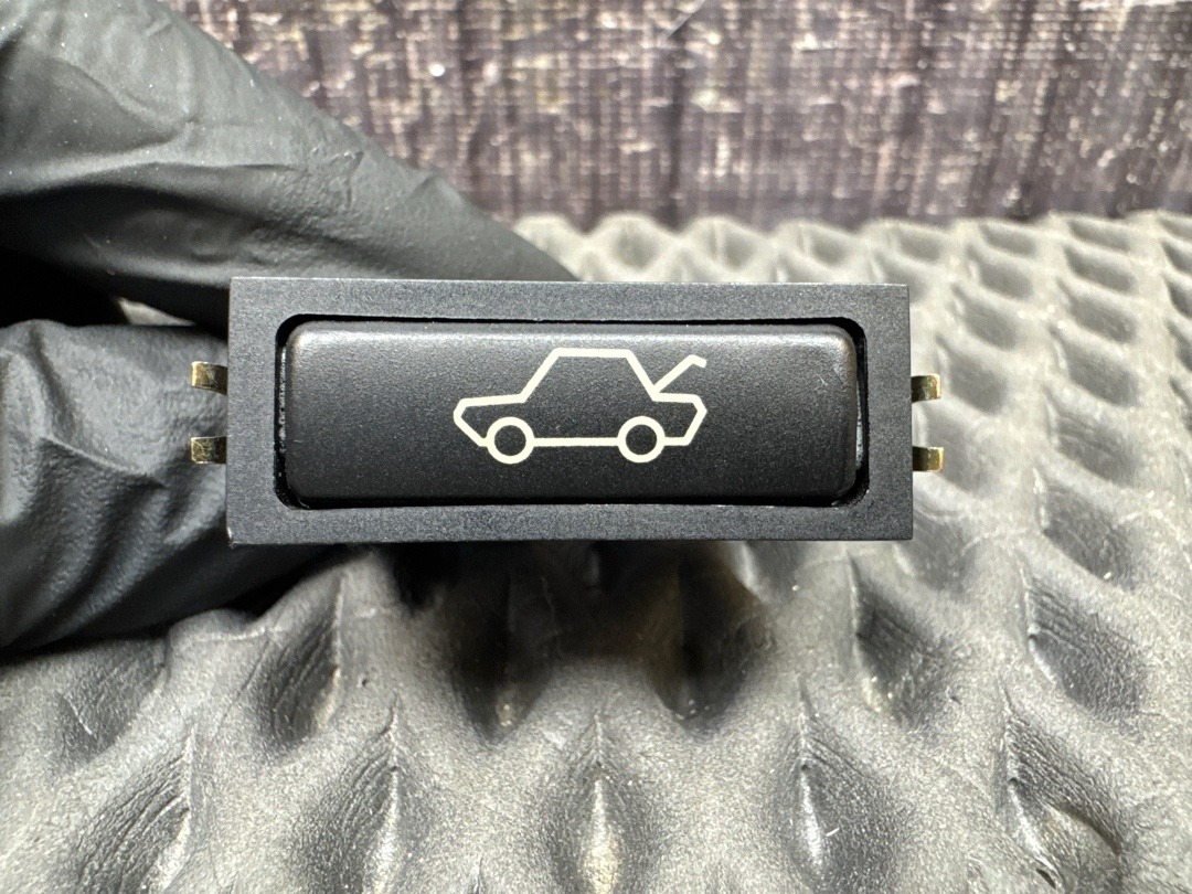 Кнопка открывания багажника, 280 рублей, Красноярск