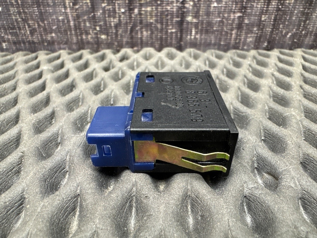 Кнопка открывания багажника, 280 рублей, Красноярск