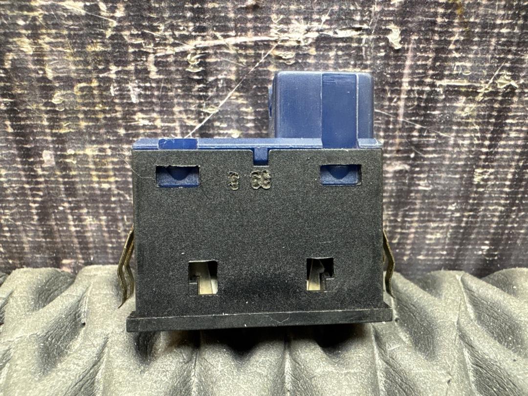 Кнопка открывания багажника, 280 рублей, Красноярск