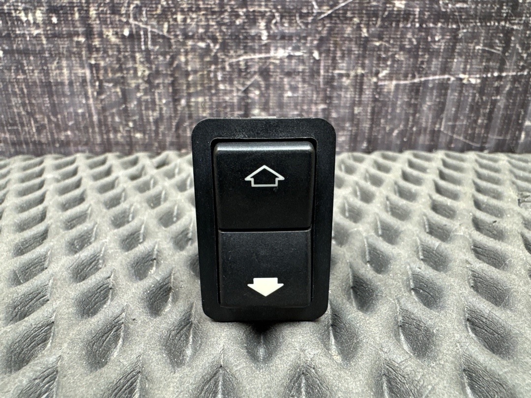 Кнопка стеклоподъемника, 210 рублей, Красноярск