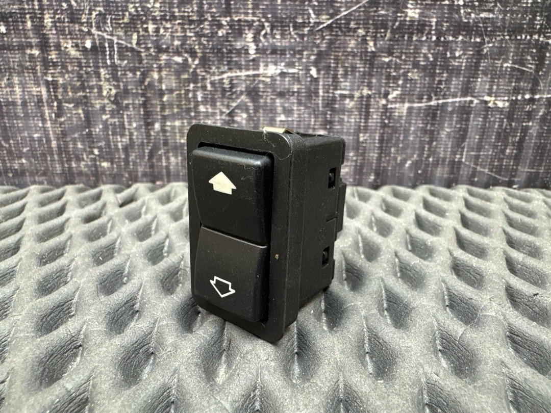 Кнопка стеклоподъемника, 210 рублей, Красноярск