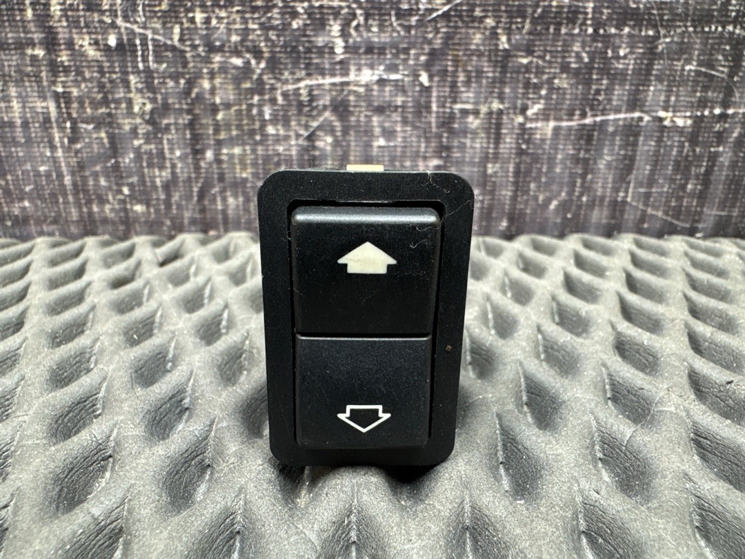 Кнопка стеклоподъемника, 210 рублей, Красноярск