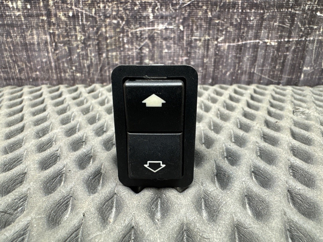 Кнопка стеклоподъемника, 210 рублей, Красноярск