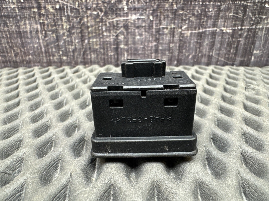 Кнопка стеклоподъемника, 210 рублей, Красноярск