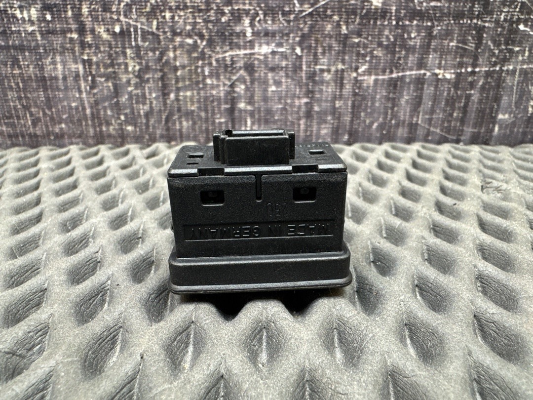 Кнопка стеклоподъемника, 210 рублей, Красноярск