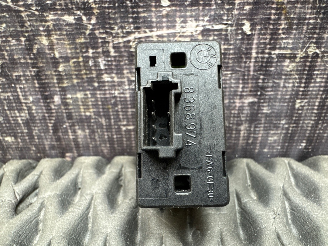 Кнопка стеклоподъемника, 210 рублей, Красноярск