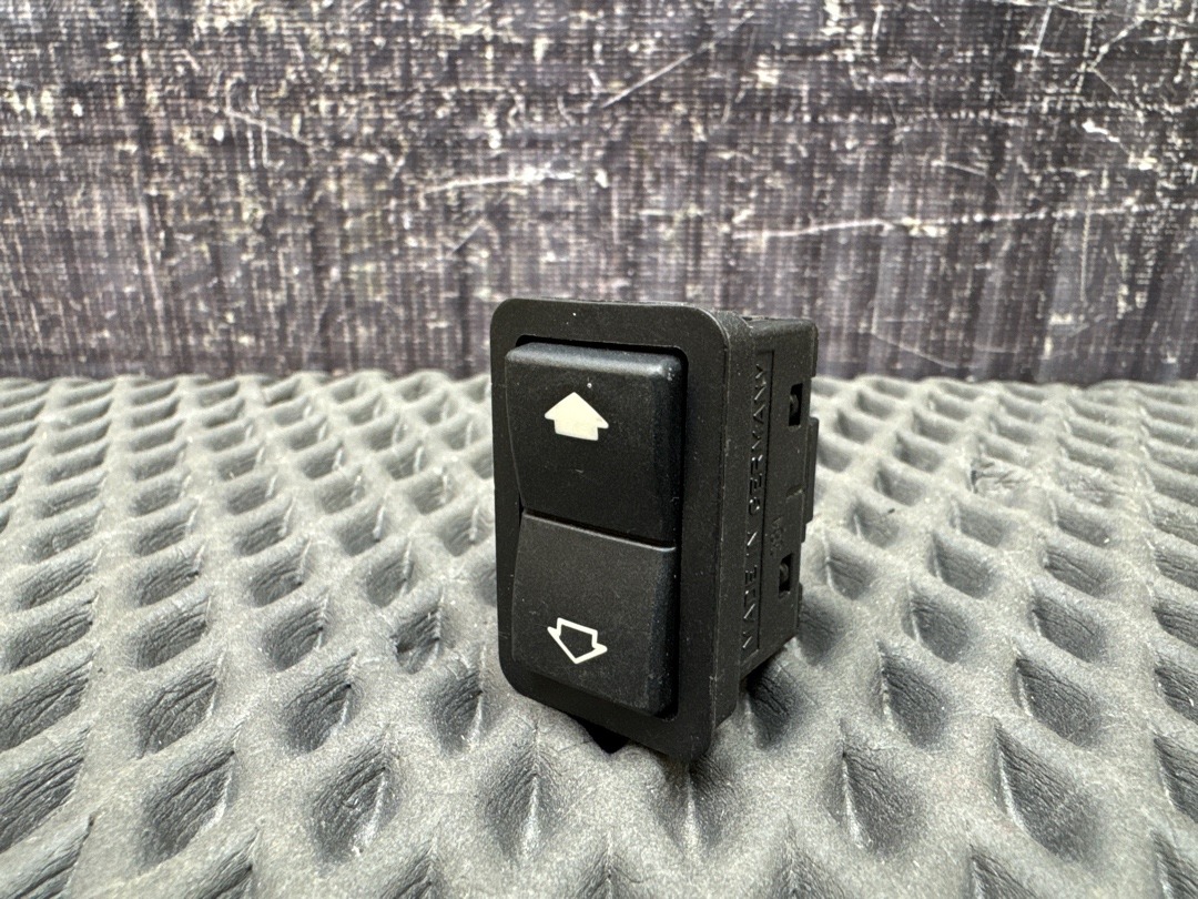 Кнопка стеклоподъемника, 210 рублей, Красноярск