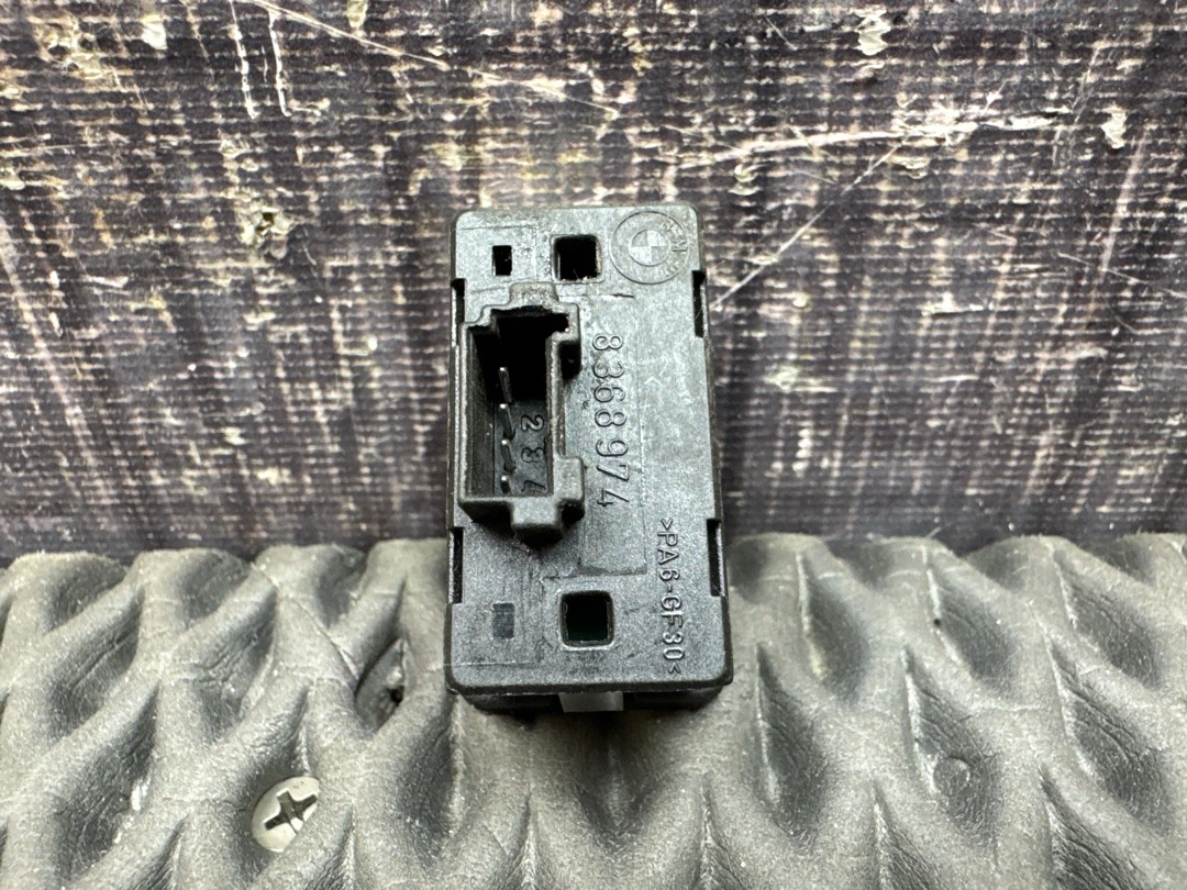 Кнопка стеклоподъемника, 210 рублей, Красноярск