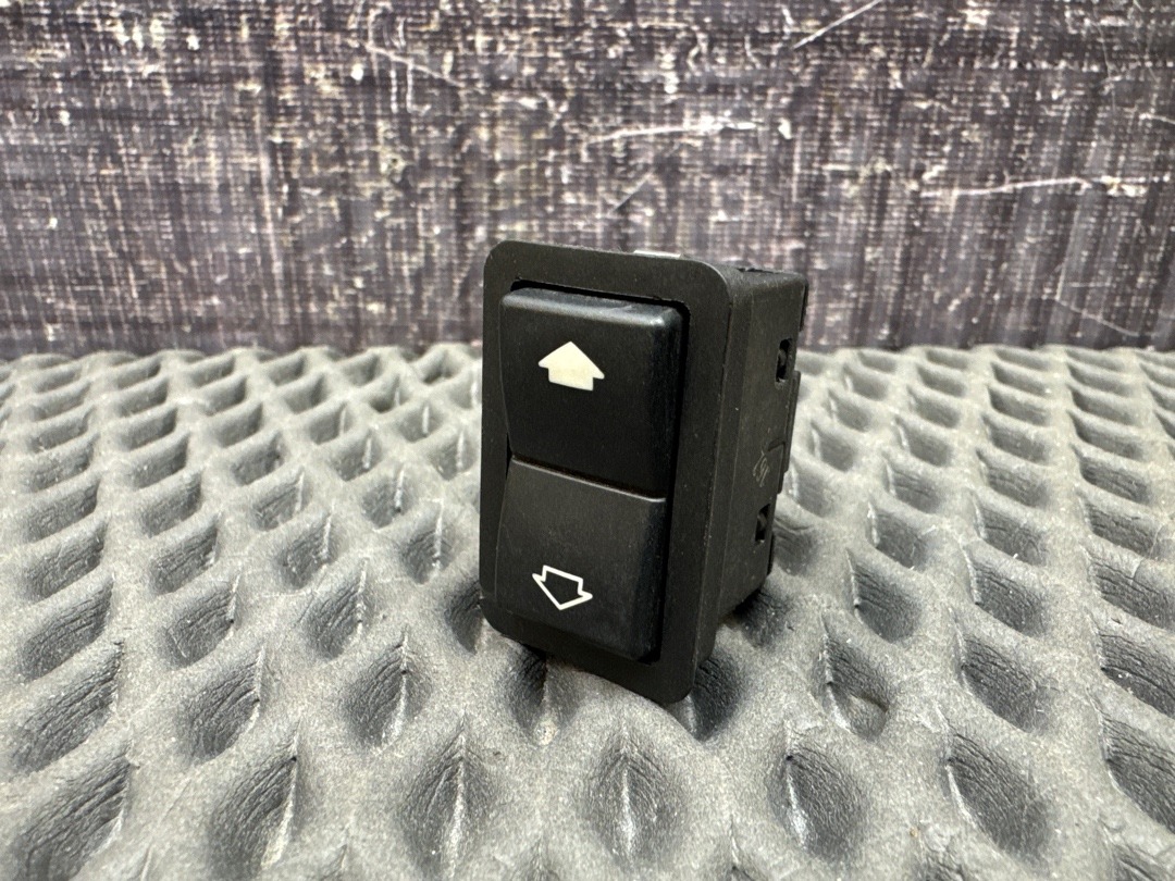 Кнопка стеклоподъемника, 210 рублей, Красноярск