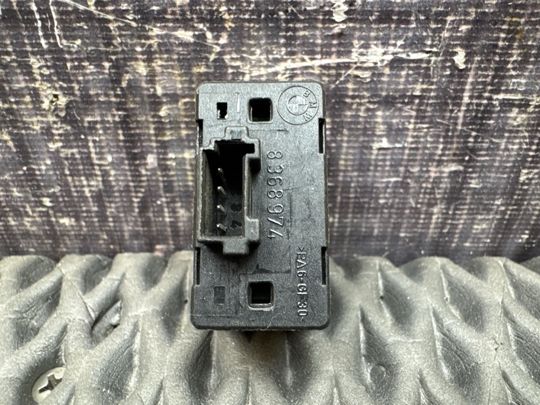 Кнопка стеклоподъемника, 210 рублей, Красноярск