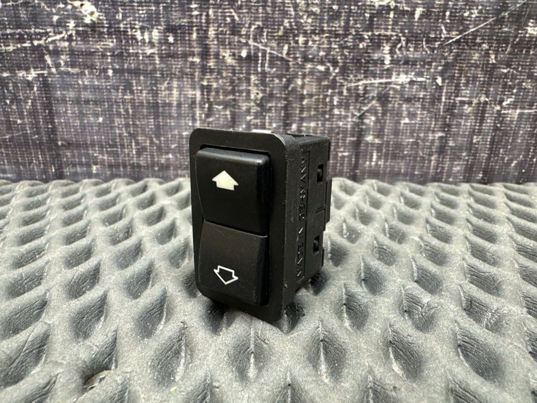 Кнопка стеклоподъемника, 210 рублей, Красноярск