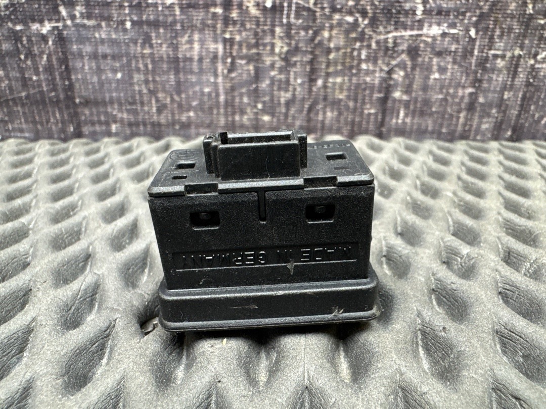 Кнопка стеклоподъемника, 210 рублей, Красноярск